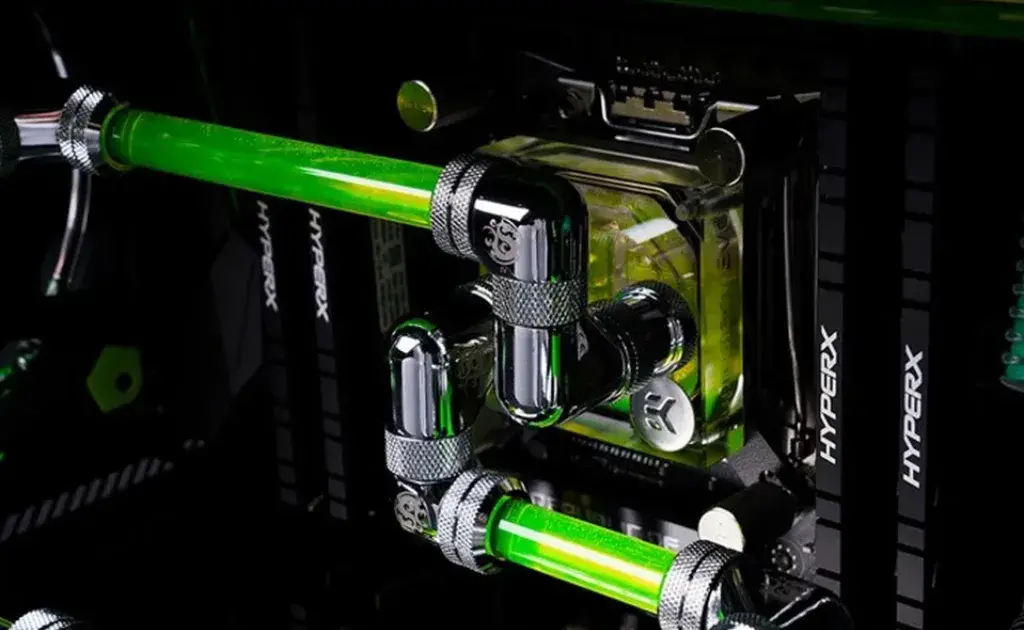 Resfriamento Líquido Miniaturizado