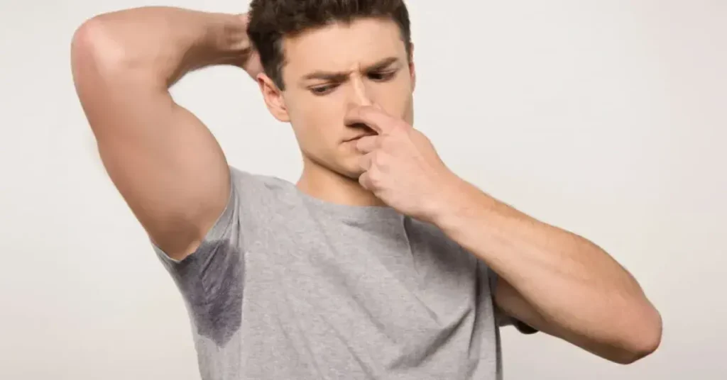 Por que o suor tem cheiro forte em algumas pessoas