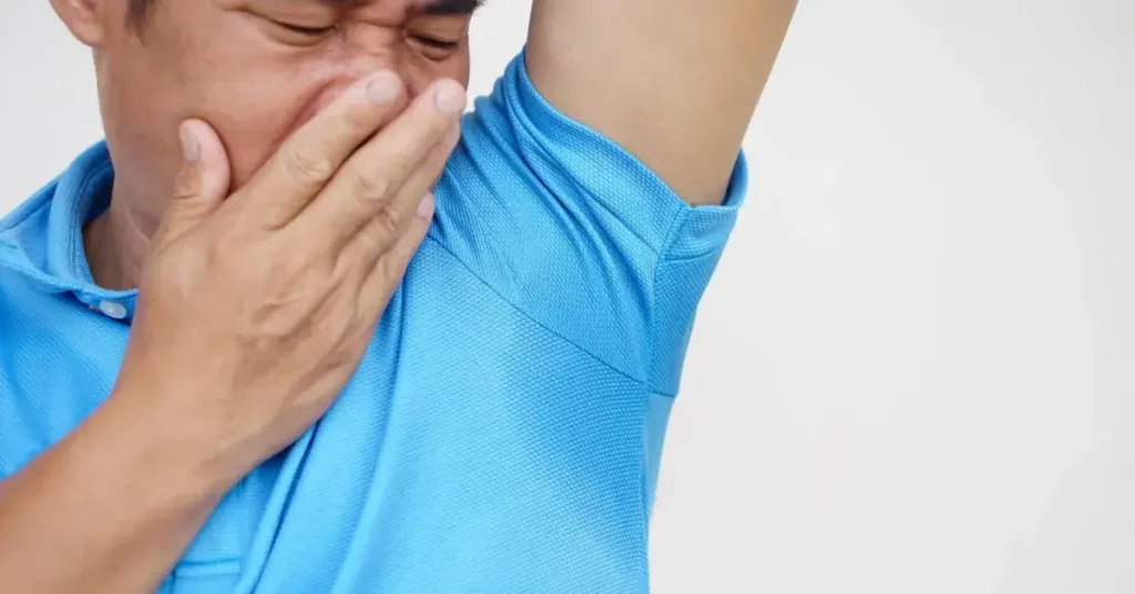 mau cheiro nas axilas